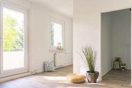 Wohnung Chemnitz Markersdorf - 1 Zimmer, 36 m&sup2;, 215&euro; | Angebot:26682576