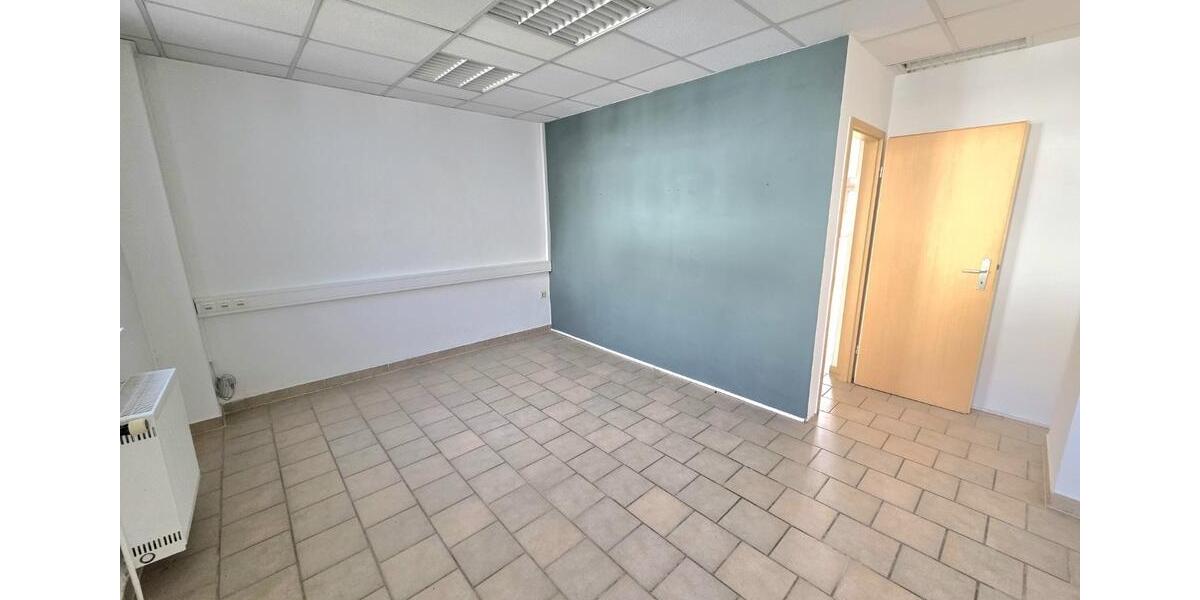 Gewerbeobjekt Chemnitz Adelsberg - 300&euro; | Angebot:26675568
