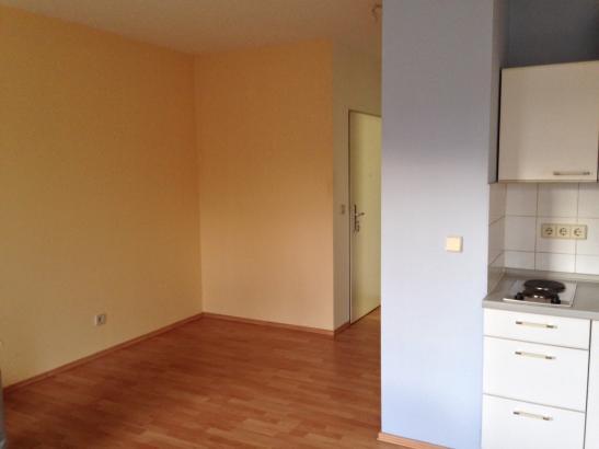Etagenwohnung Chemnitz Helbersdorf - 1 Zimmer, 27 m&sup2;, 195&euro; | Angebot:26262696