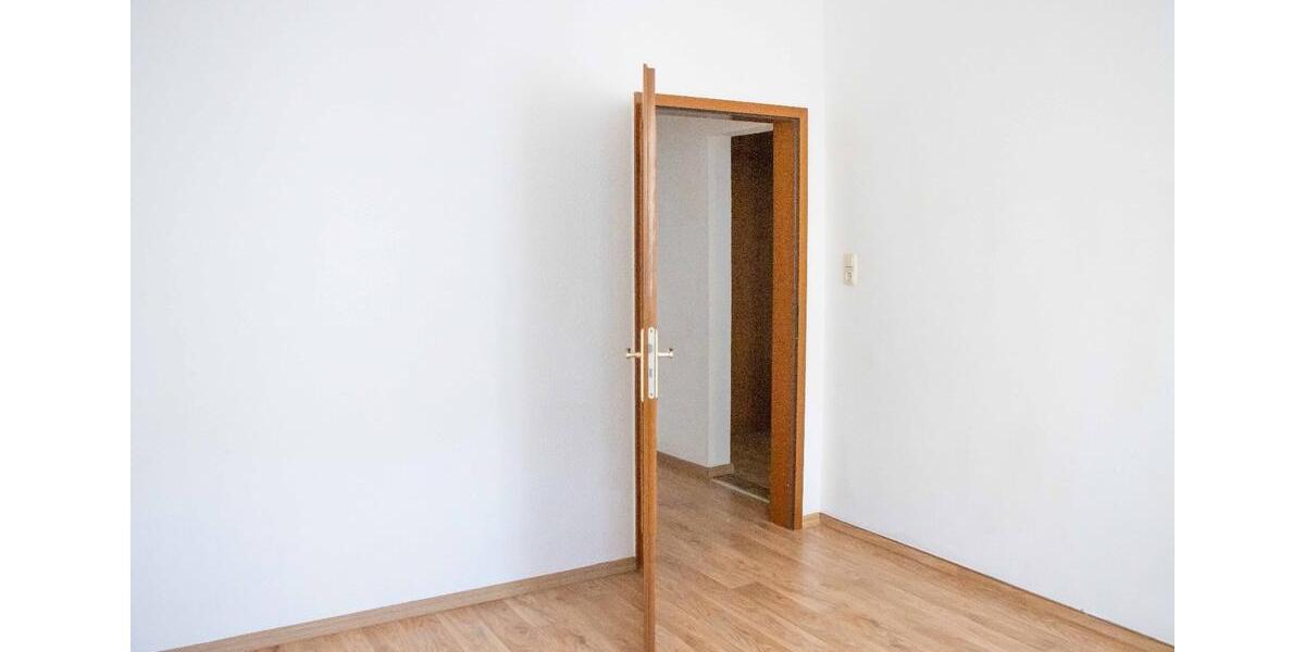 5-Raum Wohnung mit Wintergarten in Marienberg, zu vermieten 5 zimmer