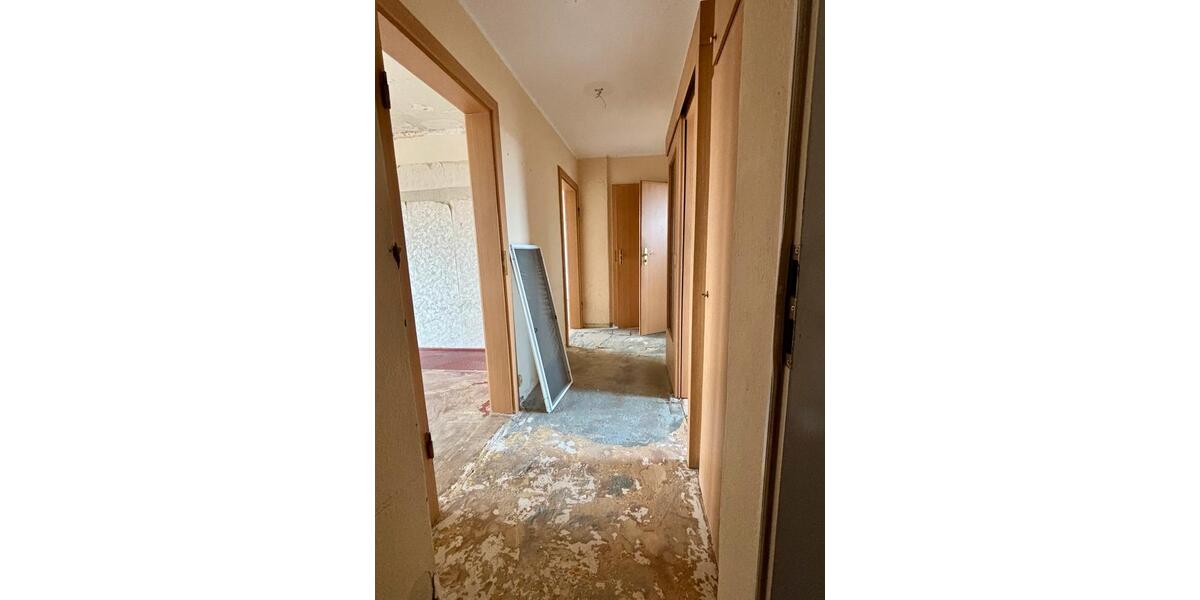 Etagenwohnung Gersdorf - 3 Zimmer, 57 m&sup2;, 45.000&euro; | Angebot:26440561