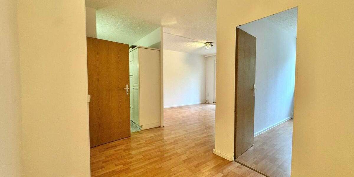 Etagenwohnung Chemnitz Markersdorf - 2 Zimmer, 55 m&sup2;, 275&euro; | Angebot:25864321