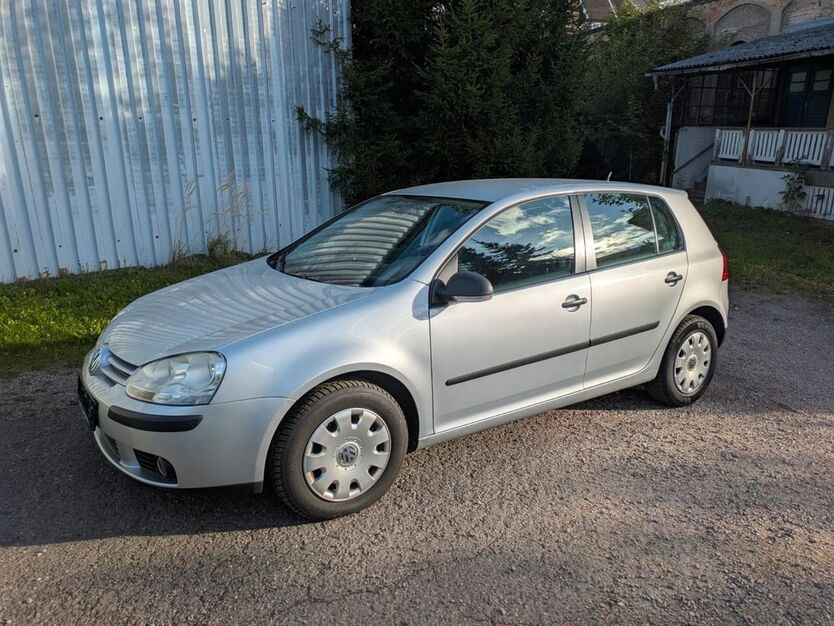 VW Golf 153.522 km 3.800 € Burgstädt 09217
