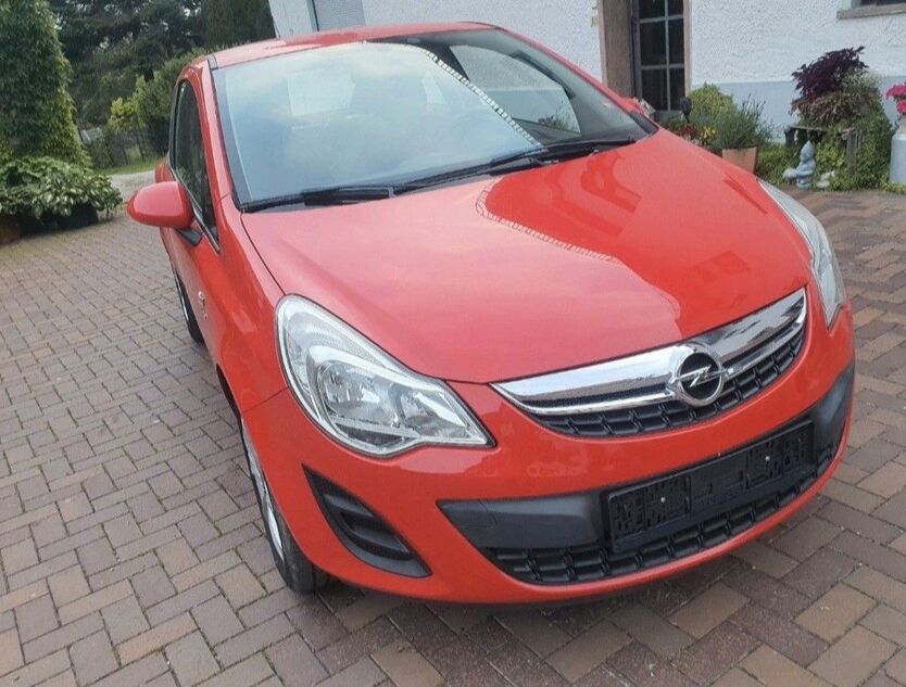 Opel Corsa 113.274 km 3.899 € Geithain 04643