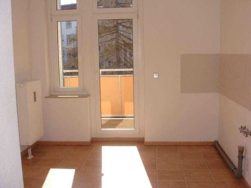 Wohnung zum Mieten in Chemnitz 290 € 51.77 m²