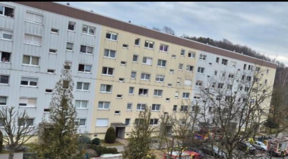 Etagenwohnung Mülsen - 4 Zimmer, 69 m&sup2;, 42.000&euro; | Angebot:25842881