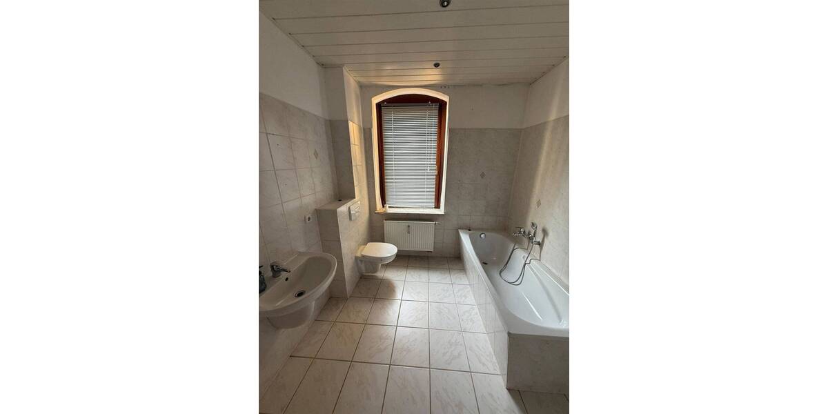Einfamilienhaus Lichtenstein / Sa. Lichtenstein - 8 Zimmer, 230 m&sup2;, 198.000&euro; | Angebot:26555132