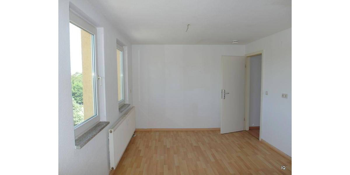 Etagenwohnung Limbach-Oberfrohna Oberfrohna - 3 Zimmer, 72 m&sup2;, 360&euro; | Angebot:26276279