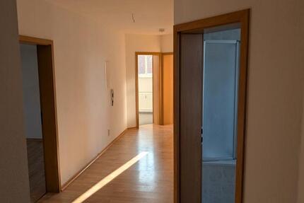 Wohnung Chemnitz Kapellenberg - 3 Zimmer, 75 m&sup2;, 67.800&euro; | Angebot:26926346