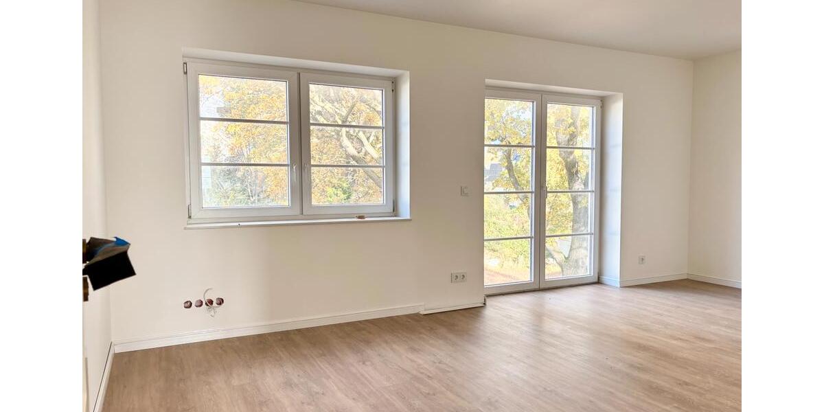 Borna * ERSTBEZUG * Balkon * 7 Zimmer Maisonette * 01.12.2025 7 zimmer