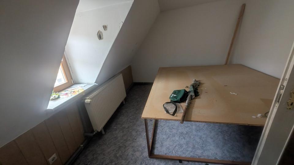 Doppelhaushälfte Lunzenau - 6 Zimmer, 120 m&sup2;, 58.000&euro; | Angebot:24811276