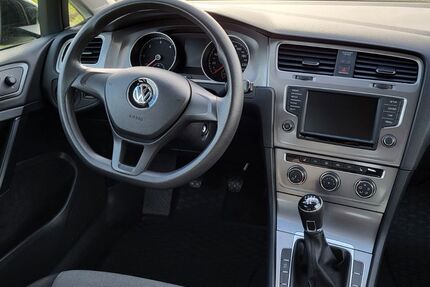 VW Golf 125.000 km 13.400 &euro; Eppendorf 09575