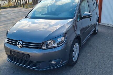 VW Touran 151.000 km 9.990 &euro; Chemnitz 09113