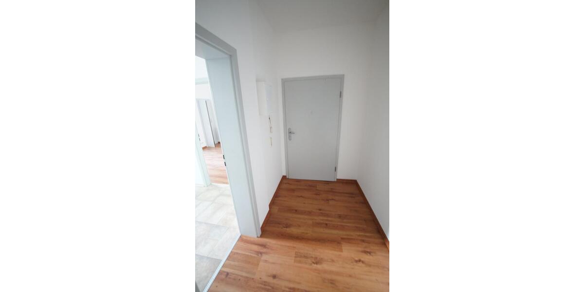 Hochparterre Chemnitz Ebersdorf - 2 Zimmer, 39 m&sup2;, 220&euro; | Angebot:26633245