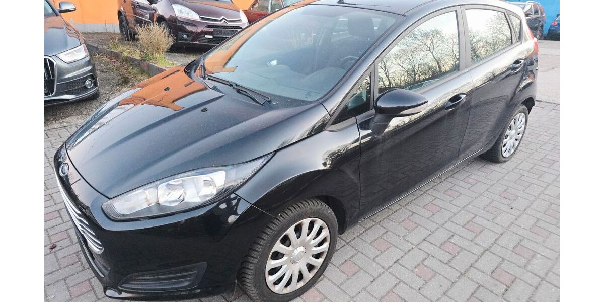 Ford Fiesta 90.028 km 3.490 &euro; Chemnitz 09114