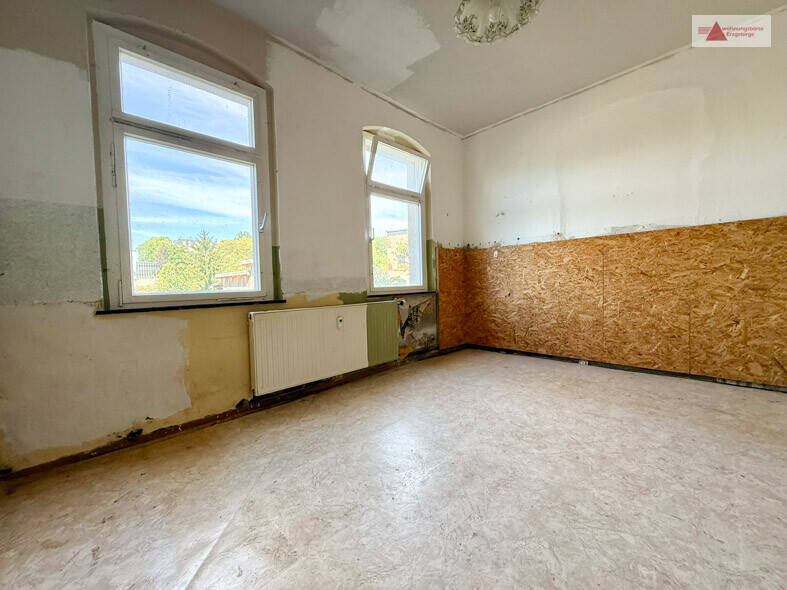 Reihenmittelhaus Zschopau - 9 Zimmer, 210 m&sup2;, 69.000&euro; | Angebot:25688210