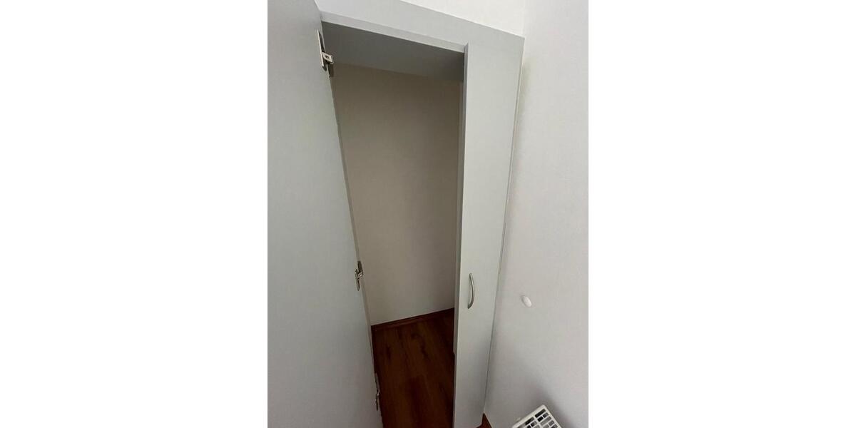 Hochparterre Chemnitz Ebersdorf - 2 Zimmer, 39 m&sup2;, 220&euro; | Angebot:26633245