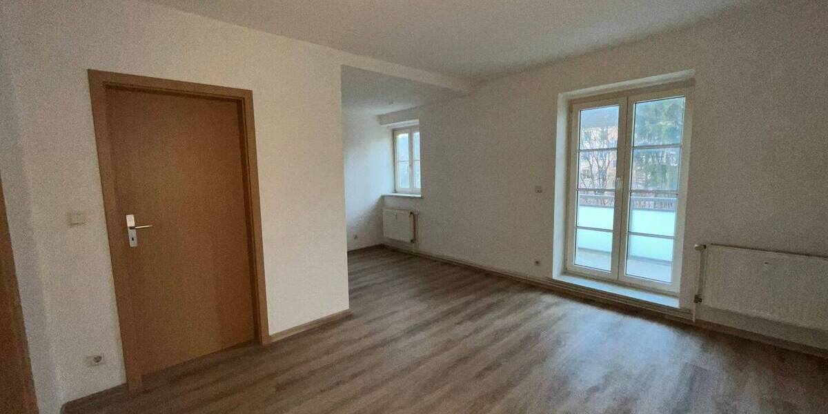 Etagenwohnung Chemnitz Altchemnitz - 2 Zimmer, 50 m&sup2;, 275&euro; | Angebot:26189654
