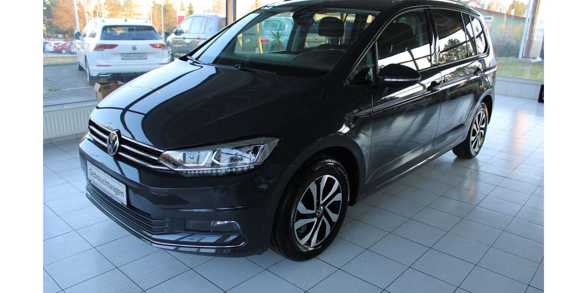 VW Touran 102.656 km 22.200 &euro; Waldheim 04736