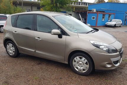 Renault Scenic 132.341 km 2.000 € Chemnitz 09125