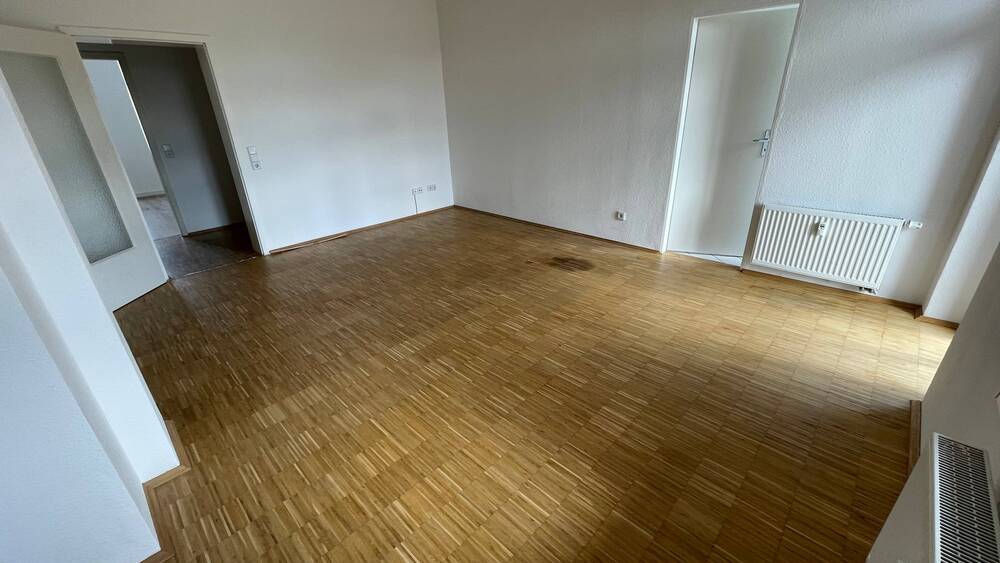 Zimmer Chemnitz Sonnenberg - 3 Zimmer, 70 m&sup2;, 350&euro; | Angebot:26243666