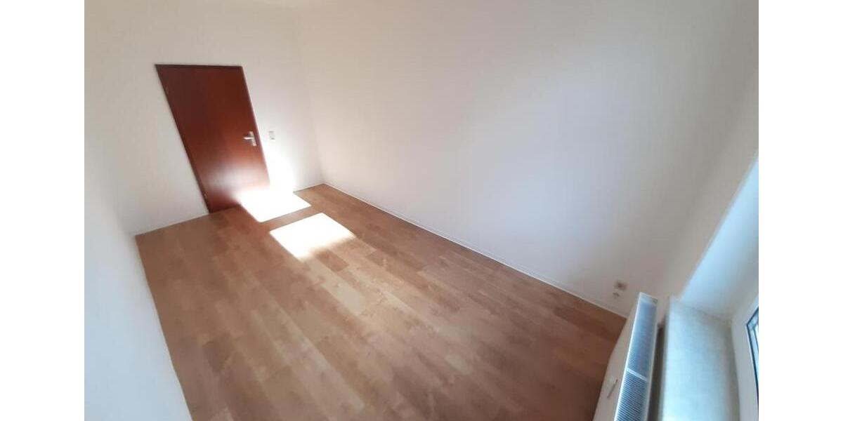 Etagenwohnung Chemnitz Ebersdorf - 3 Zimmer, 88 m&sup2;, 308&euro; | Angebot:25181803