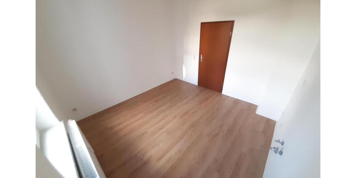 Etagenwohnung Chemnitz Ebersdorf - 3 Zimmer, 88 m&sup2;, 308&euro; | Angebot:25181803