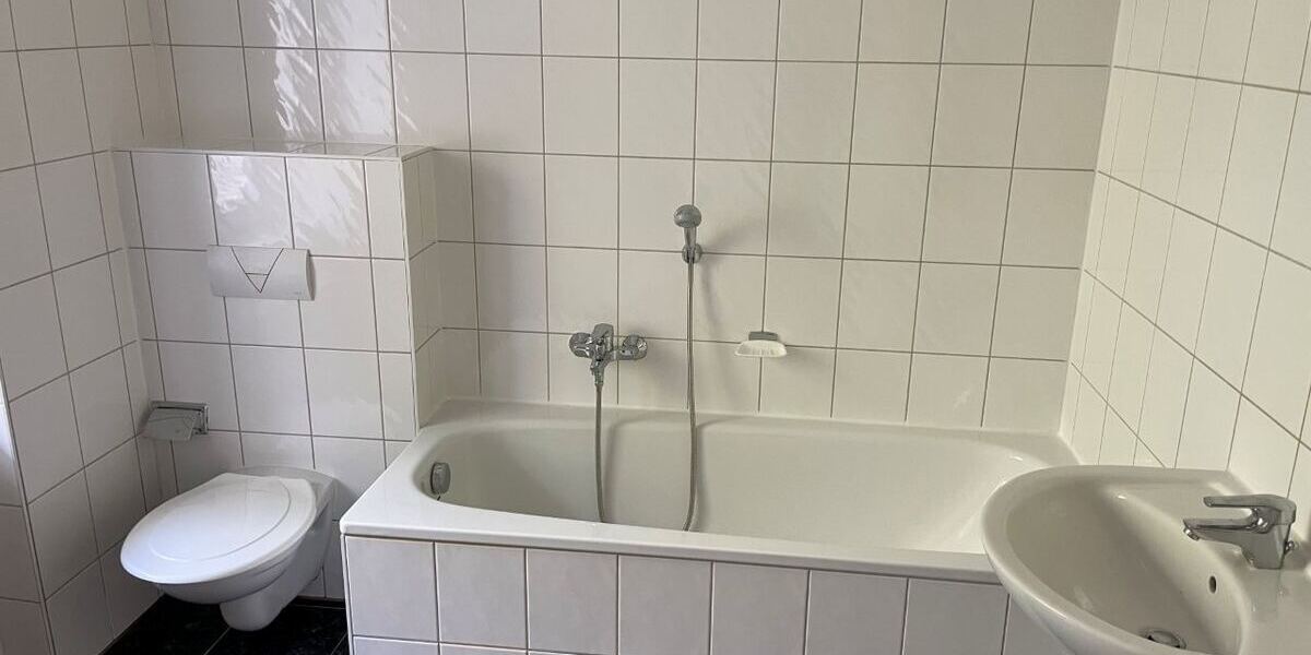 Ideal für Eigennutzer! Kleine Wohnung mit großem Balkon für wenig Geld! - Erdgeschoßwohnung Chemnitz Gablenz | Angebot:23553806