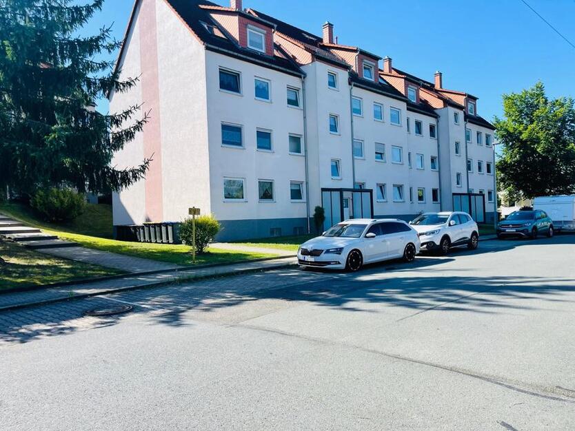 Eigentumswohnung*3 Zimmer*Balkon*Garage*Wanne*Dusche