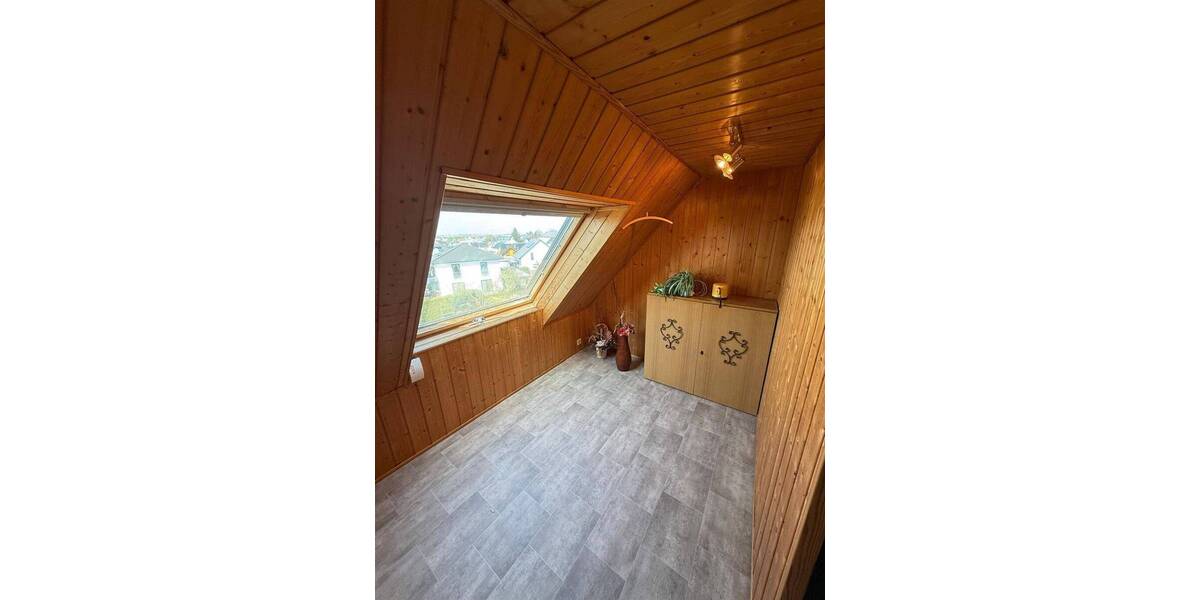 Doppelhaushälfte Hartmannsdorf b Chemnitz - 5 Zimmer, 120 m&sup2;, 169.000&euro; | Angebot:26473203