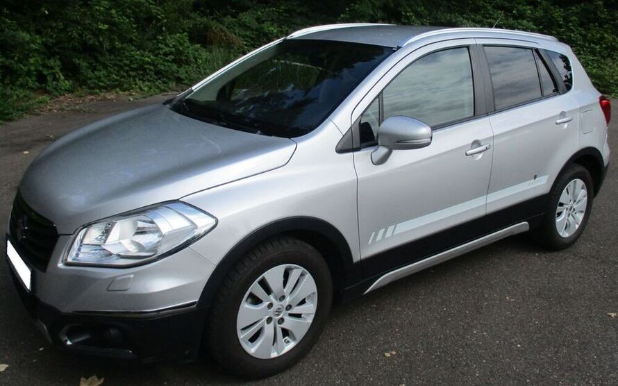 (SX4) S-Cross