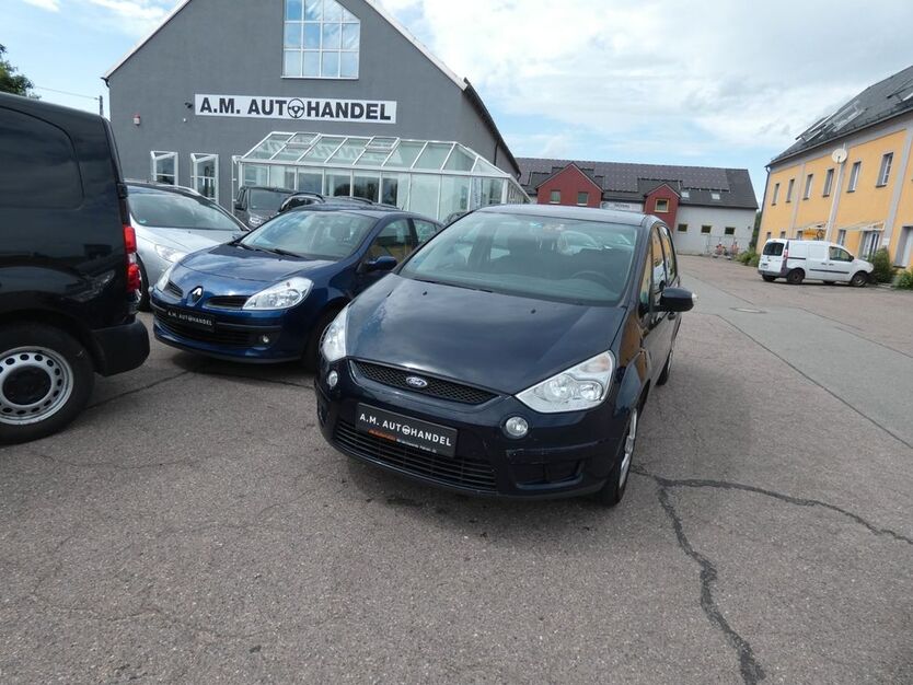 Ford S-Max 215.000 km 2.300 € Chemnitz 09131