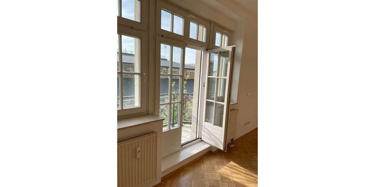 Großzügige 3-Zimmer mit Balkon, Wannenbad, Parkett, Aufzug und SP mgl. im Zentrum! 3 zimmer
