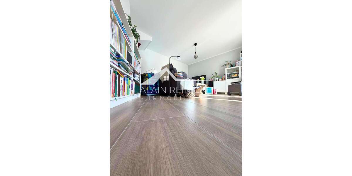 ruhig Wohnen mit Terrasse & Balkonen & TG-Stellplatz - Maisonettenwohnung Chemnitz | Angebot:25932234