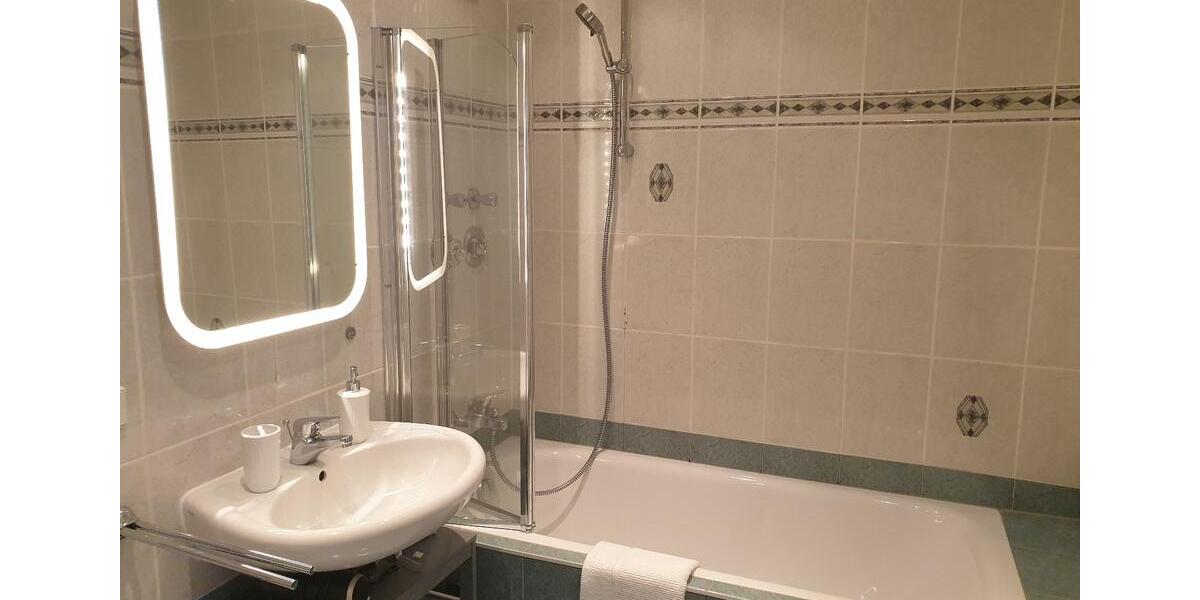 Modernisierte Wohnung + Stellplatz in Chemnitz 14% TOPMietrendite 2 zimmer