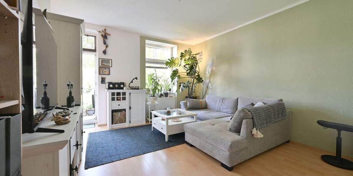 Etagenwohnung Chemnitz Schloßchemnitz - 2 Zimmer, 50 m&sup2;, 399&euro; | Angebot:26377182