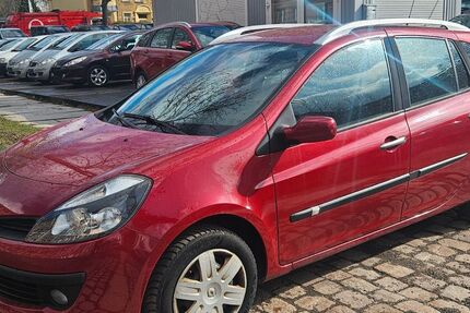 Renault Clio 143.200 km 1.890 &euro; Chemnitz 09120