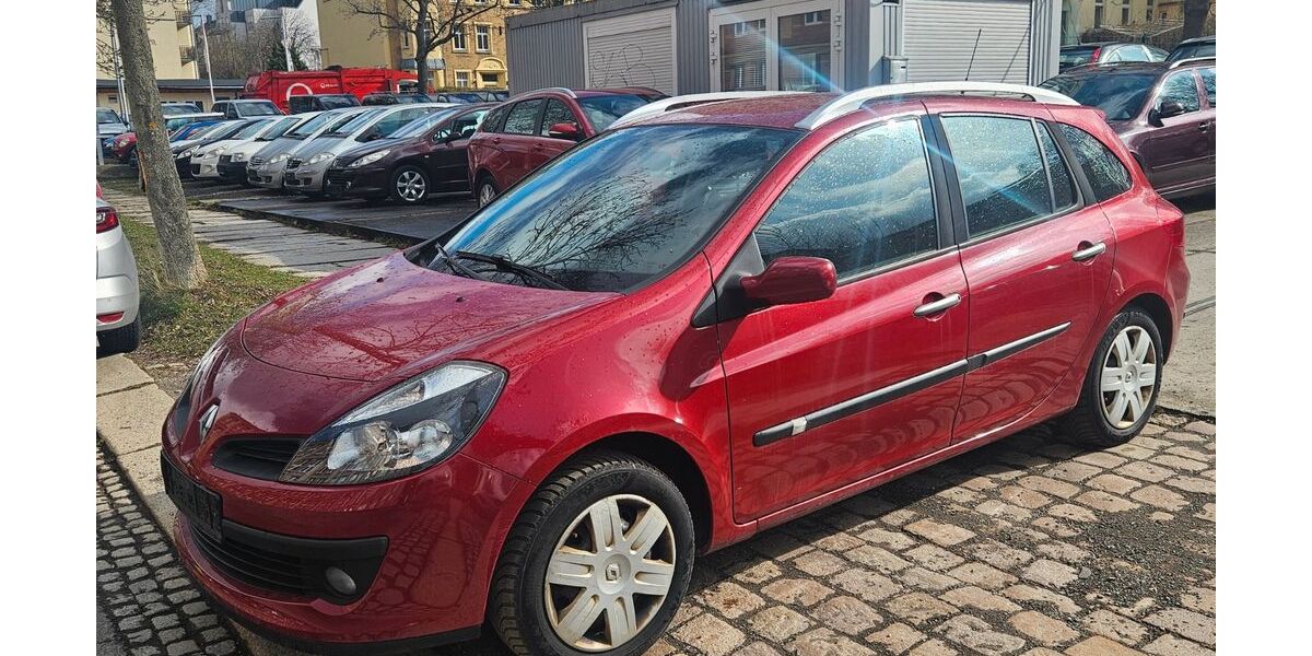 Renault Clio 143.200 km 1.890 &euro; Chemnitz 09120