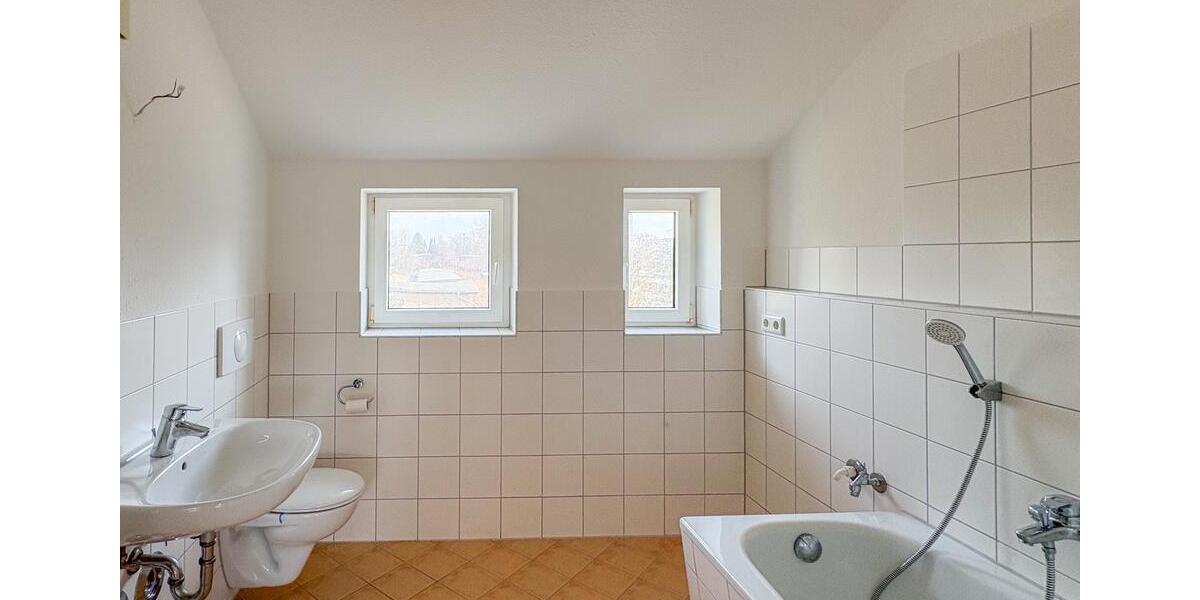 Dachgeschoßwohnung Chemnitz Altendorf - 2 Zimmer, 50 m&sup2;, 275&euro; | Angebot:26267938