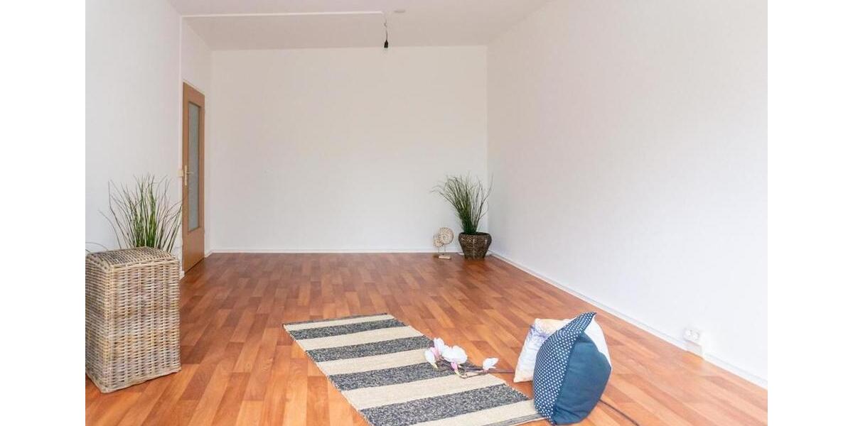 Modernisierte 1-Raum-Wohnung mit Balkon, nahe Vita-Center zimmer