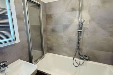 Wohnung zum Mieten in Chemnitz 320 € 53.55 m²