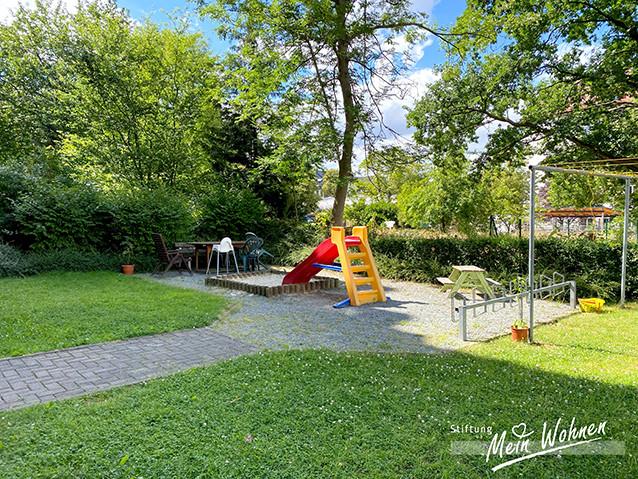 Dachgeschoßwohnung Chemnitz Kapellenberg - 2 Zimmer, 63 m&sup2;, 380&euro; | Angebot:26283439