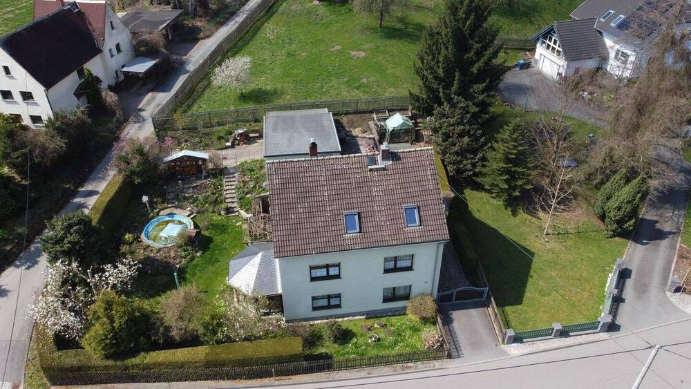 Einfamilienhaus Burgstädt Mohsdorf - 9 Zimmer, 180 m&sup2;, 239.000&euro; | Angebot:26488293