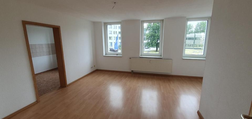 Hochparterre Chemnitz Borna-Heinersdorf - 2 Zimmer, 60 m&sup2;, 300&euro; | Angebot:24429742