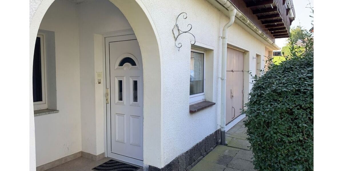 2 Wohnhäuser mit 3 Wohnungen plus 200m² Werkstatträumen bei Mittweida - Zweifamilienhaus Mittweida | Angebot:26000074