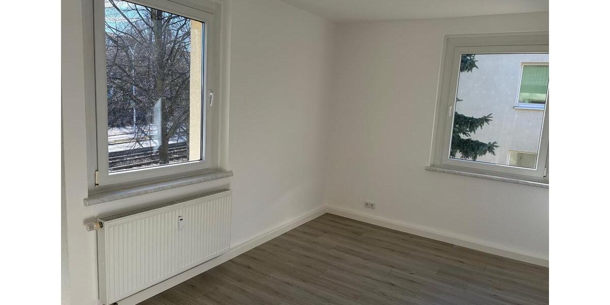 Etagenwohnung Chemnitz Markersdorf - 2 Zimmer, 45 m&sup2;, 245&euro; | Angebot:25428645