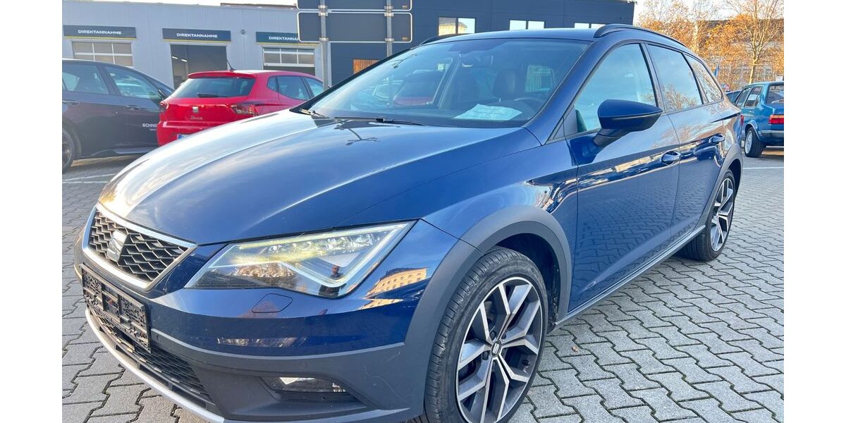 Seat Leon 195.858 km 9.390 &euro; Chemnitz 09113