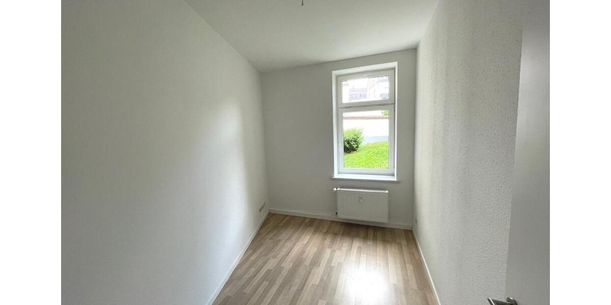 Erdgeschoßwohnung Chemnitz Ebersdorf - 4 Zimmer, 82 m&sup2;, 405&euro; | Angebot:26563594
