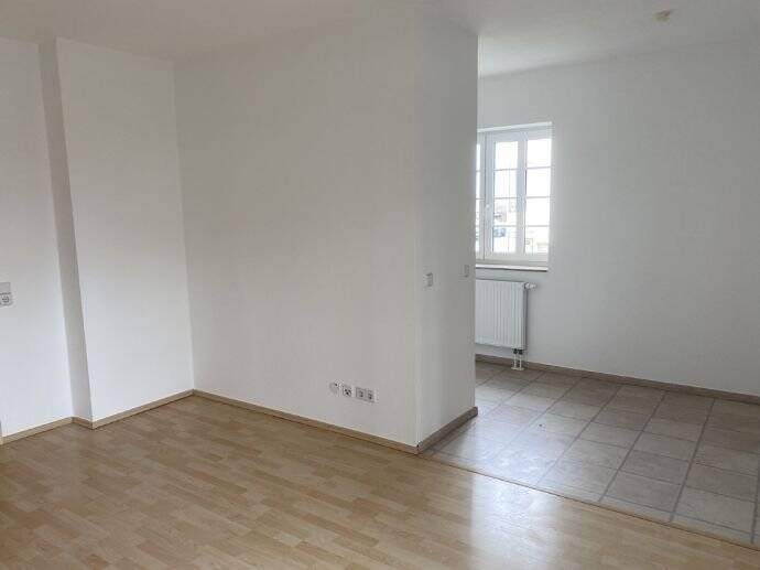 Etagenwohnung Chemnitz Lutherviertel - 2 Zimmer, 49 m&sup2;, 295&euro; | Angebot:25696240