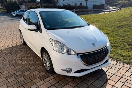 Peugeot 208 103.000 km 6.200 &euro; Drebach 09430